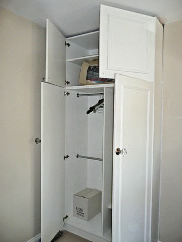 white wardrobes