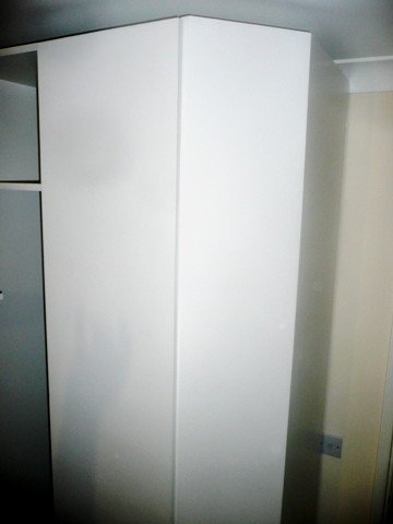 corner wardrobes